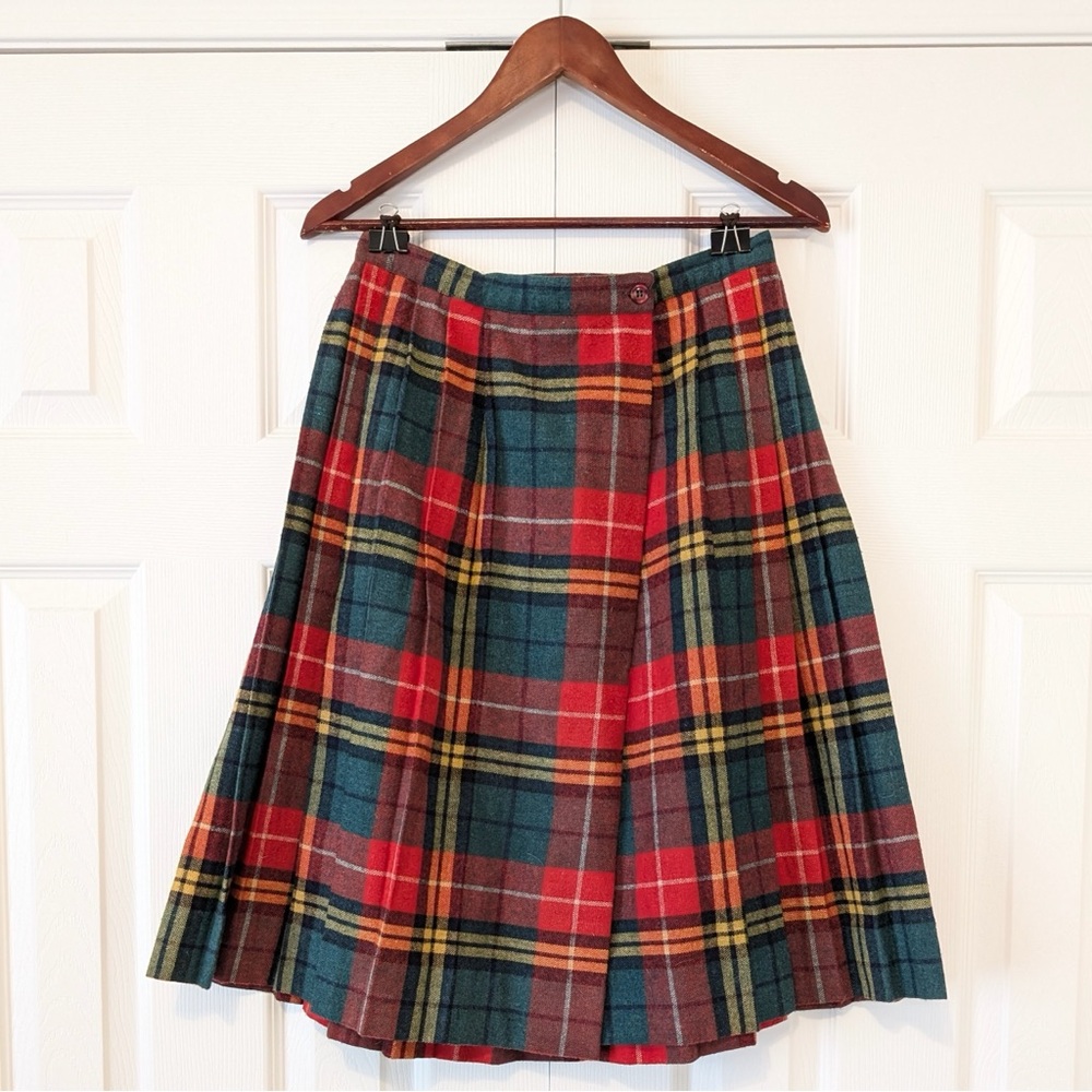100% Wool 1970s Vintage Woolmark Size 12 Red Blue and Yellow Kilt Skirt Academia